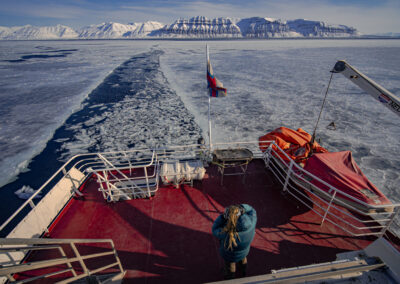 Henningsen Transport and Guiding, Svalbard